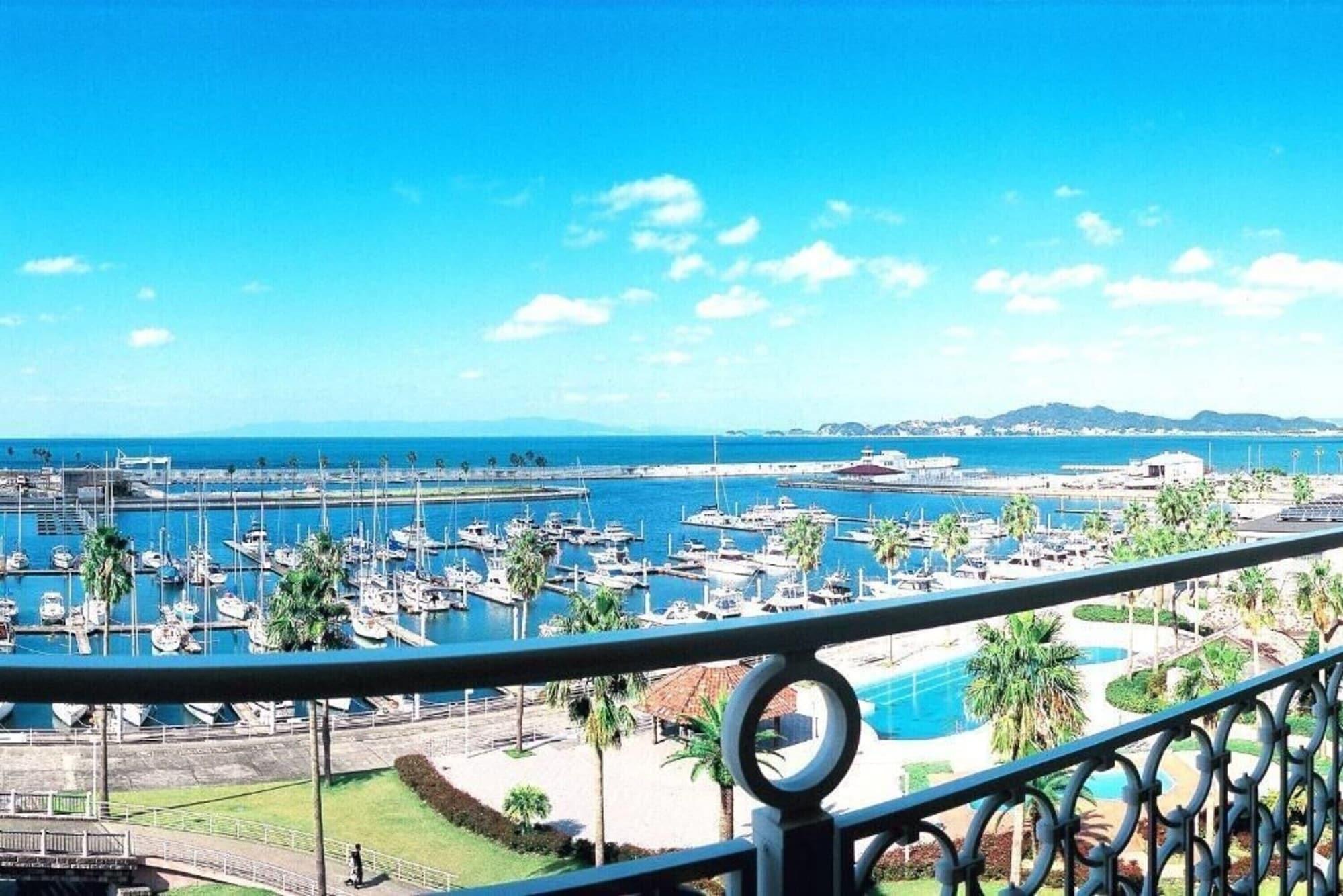 Wakayama Marina City Hotel Екстериор снимка