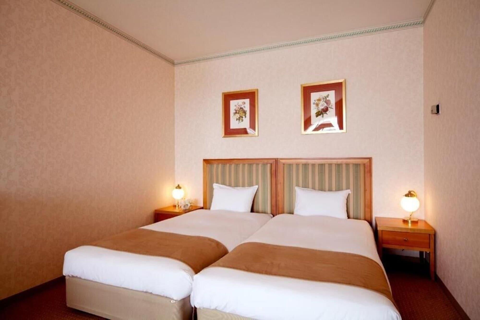 Wakayama Marina City Hotel Екстериор снимка