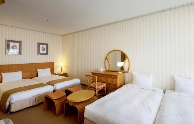 Wakayama Marina City Hotel Екстериор снимка