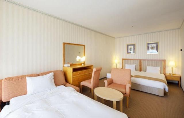 Wakayama Marina City Hotel Екстериор снимка