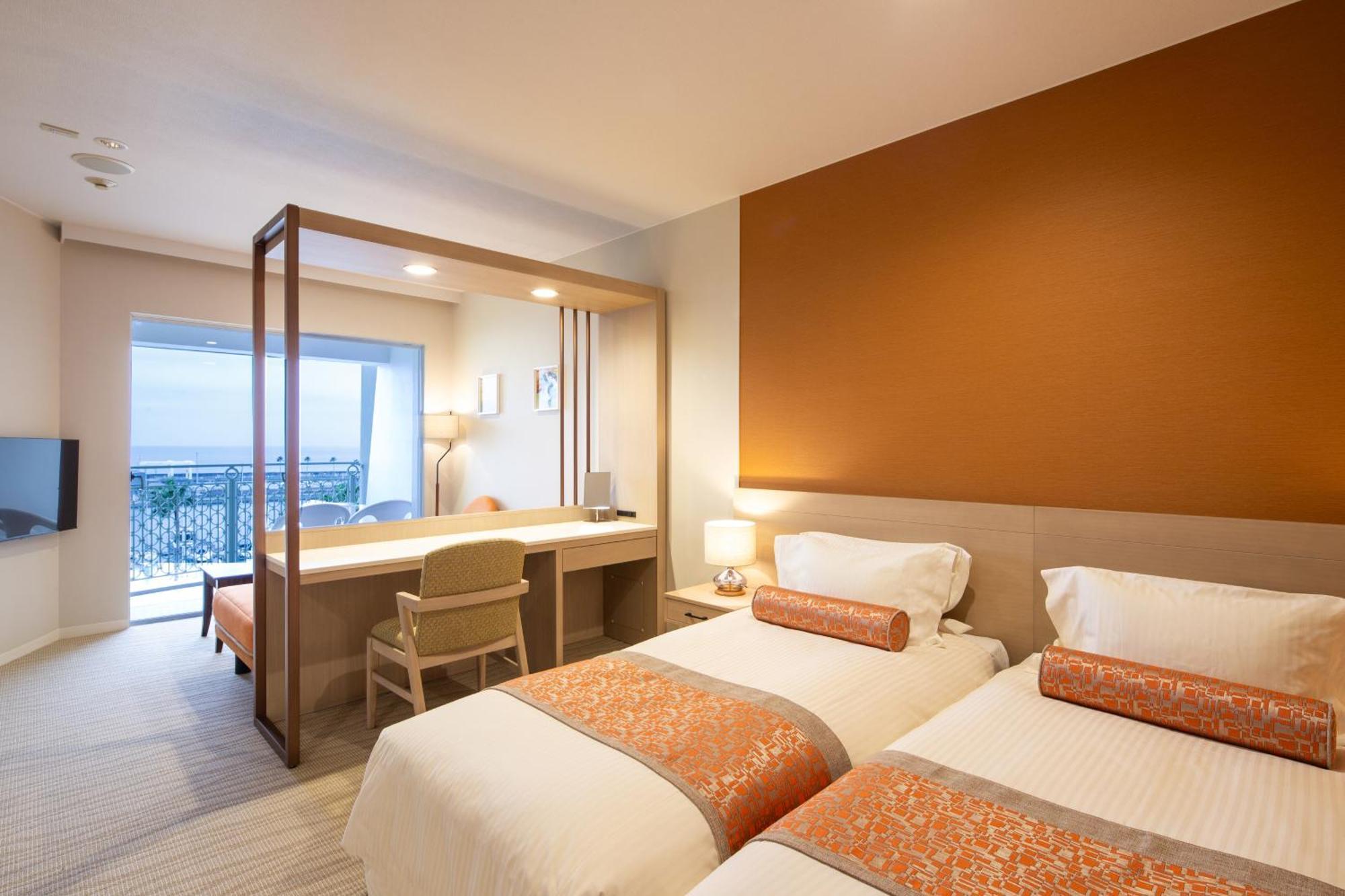 Wakayama Marina City Hotel Екстериор снимка