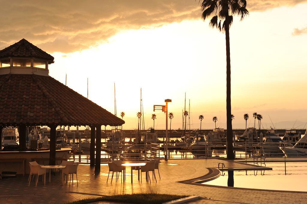 Wakayama Marina City Hotel Екстериор снимка