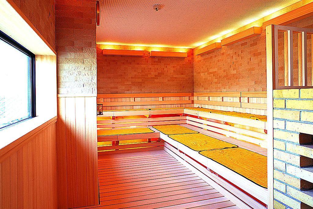 Wakayama Marina City Hotel Екстериор снимка